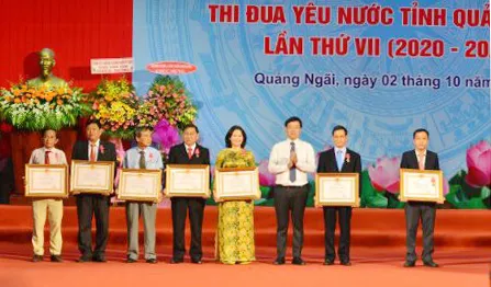 Quảng Ngãi tôn vinh các điển hình tiên tiến trong phong trào thi đua yêu nước