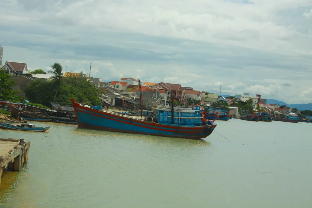 Khẩn trương nạo vét cửa biển Cửa Đại để tàu thuyền vào tránh trú ảnh 3