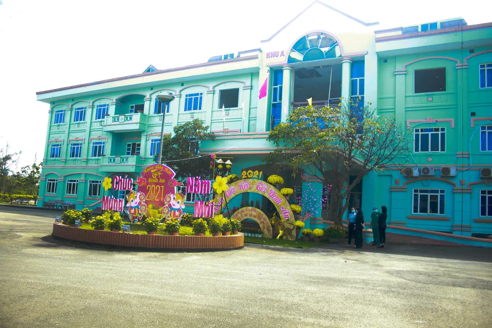 Quảng Ngãi: Thăm và tặng quà tết tại khu cách ly tập trung ảnh 3