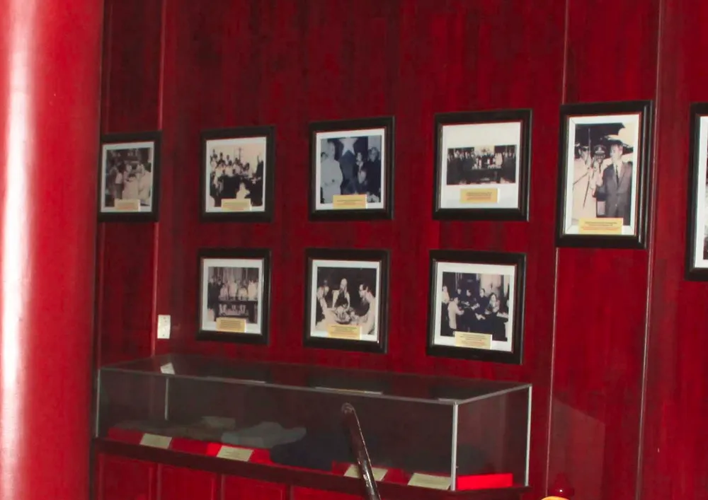 Dâng hương kỷ niệm 115 năm ngày sinh cố Thủ tướng Phạm Văn Đồng ảnh 2