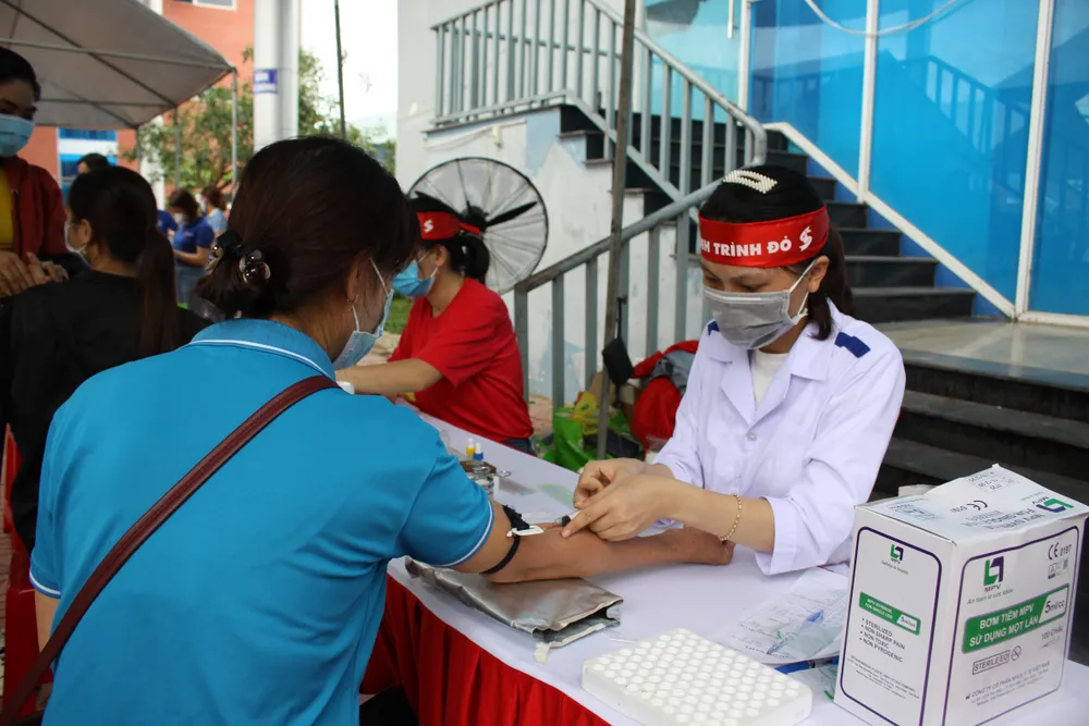 Quảng Ngãi: 600 người tham gia hiến máu tình nguyện  ảnh 1