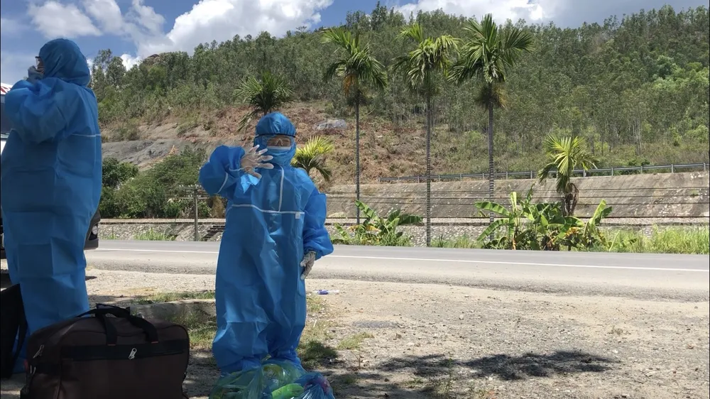  Bé 7 tuổi đi cách ly sau khi cha mắc Covid-19 ảnh 2