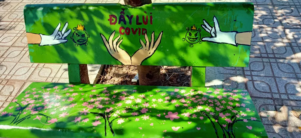 Quảng Ngãi: Thông điệp trên chiếc ghế đá vẽ phòng, chống Covid-19 ảnh 7