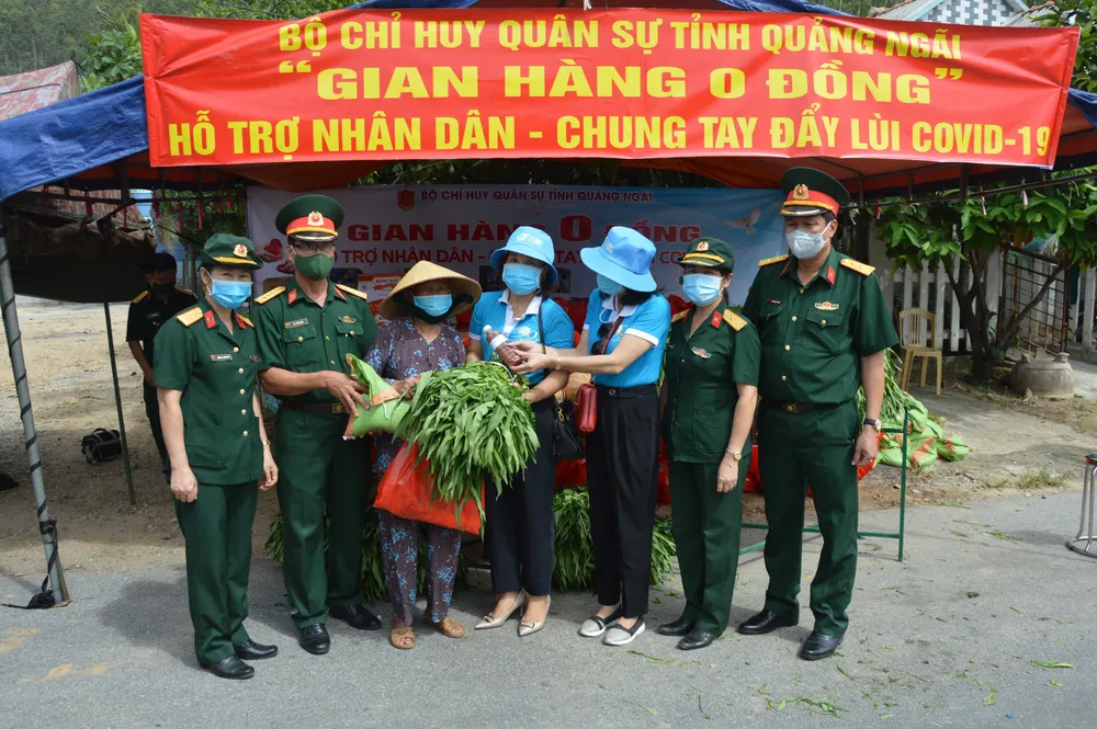 Quảng Ngãi: “Gian hàng 0 đồng” thắm tình quân dân ảnh 1