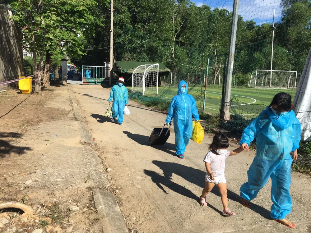 Quảng Ngãi: Từ 0 giờ ngày 1-8, tạm dừng tiếp nhận người dân trở về từ nơi đang có dịch Covid-19 ảnh 1