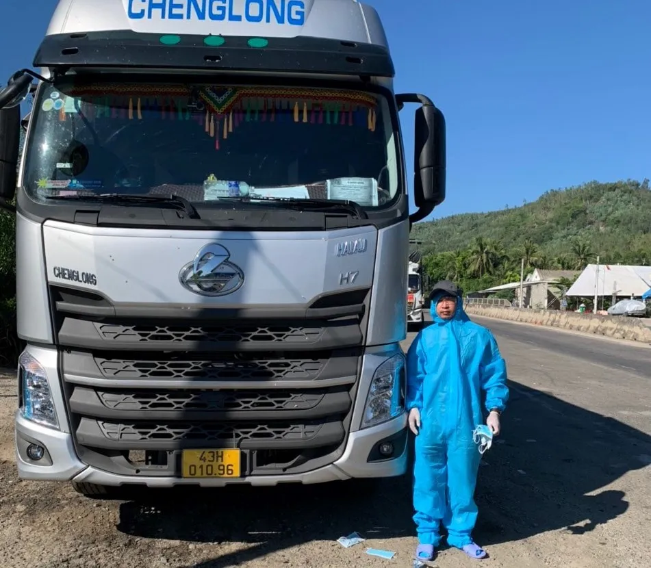Quảng Ngãi: Phát hiện tài xế chở người về từ vùng dịch  ảnh 1