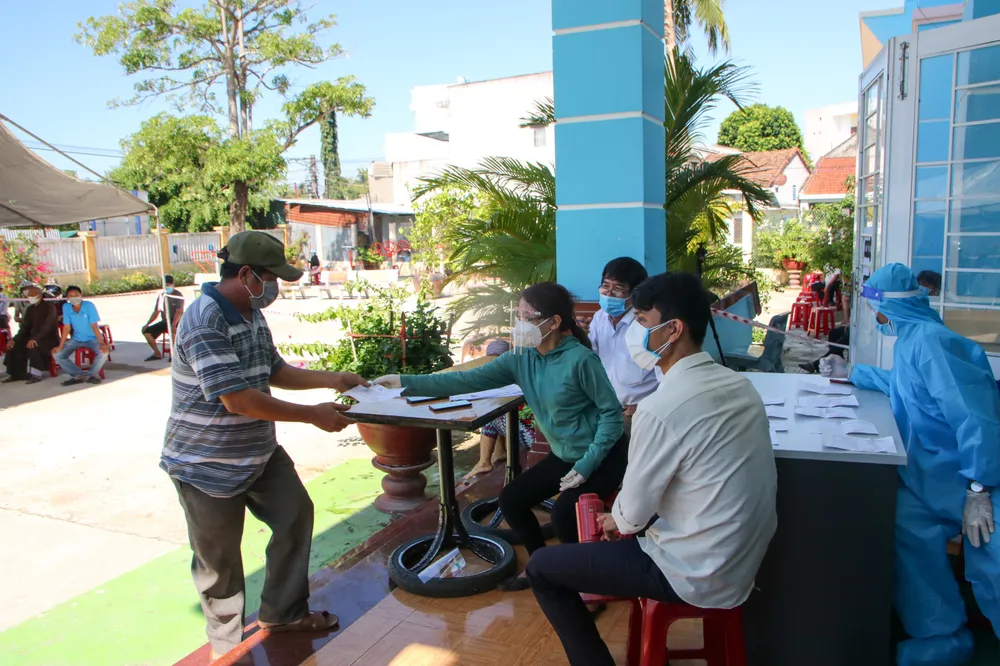 Cà Mau xét nghiệm Covid-19 toàn bộ người dân  ảnh 1