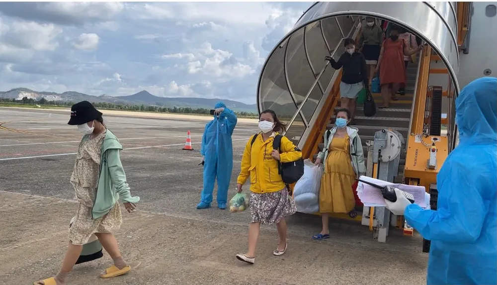 Sóc Trăng, Quảng Ngãi đón người dân từ TPHCM về quê ảnh 6