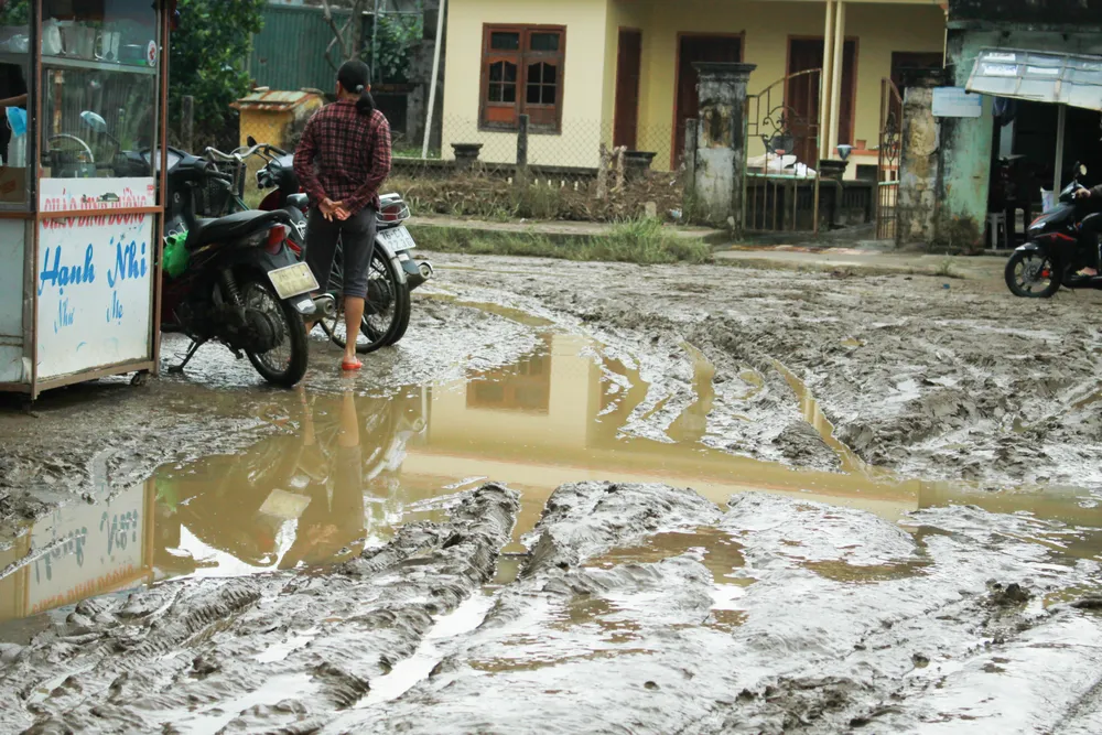 Quảng Ngãi: Lũ vừa tan lại lo mưa lớn do ảnh hưởng áp thấp nhiệt đới ảnh 2