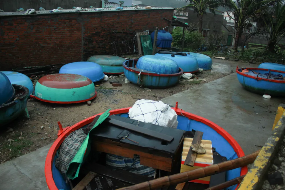 Quảng Ngãi: Người dân chằng chống nhà cửa, các xã ven biển hoàn thành sơ tán dân trước 10 giờ hôm nay ảnh 2