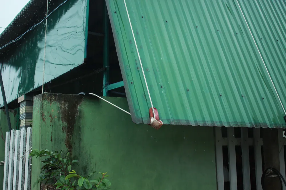 Quảng Ngãi: Người dân chằng chống nhà cửa, các xã ven biển hoàn thành sơ tán dân trước 10 giờ hôm nay ảnh 10