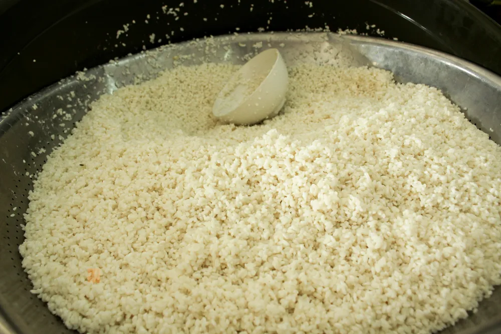 Chiến sĩ Cảnh sát biển gói bánh chưng đón Tết Nguyên đán Nhâm Dần  ảnh 8