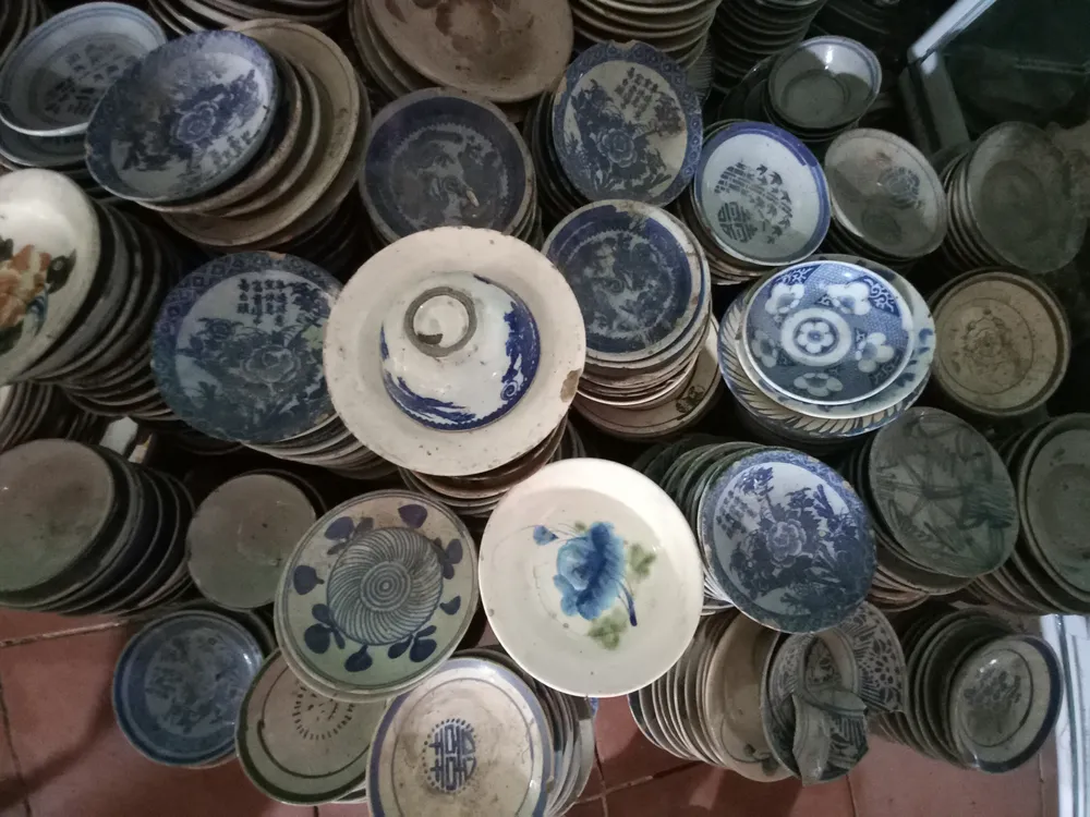 Người đàn ông sưu tập hơn 2.000 đồ vật xưa độc đáo ảnh 6