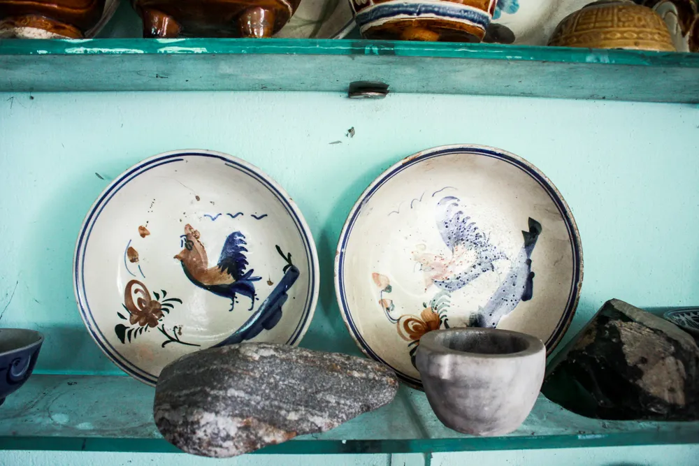 Người đàn ông sưu tập hơn 2.000 đồ vật xưa độc đáo ảnh 4