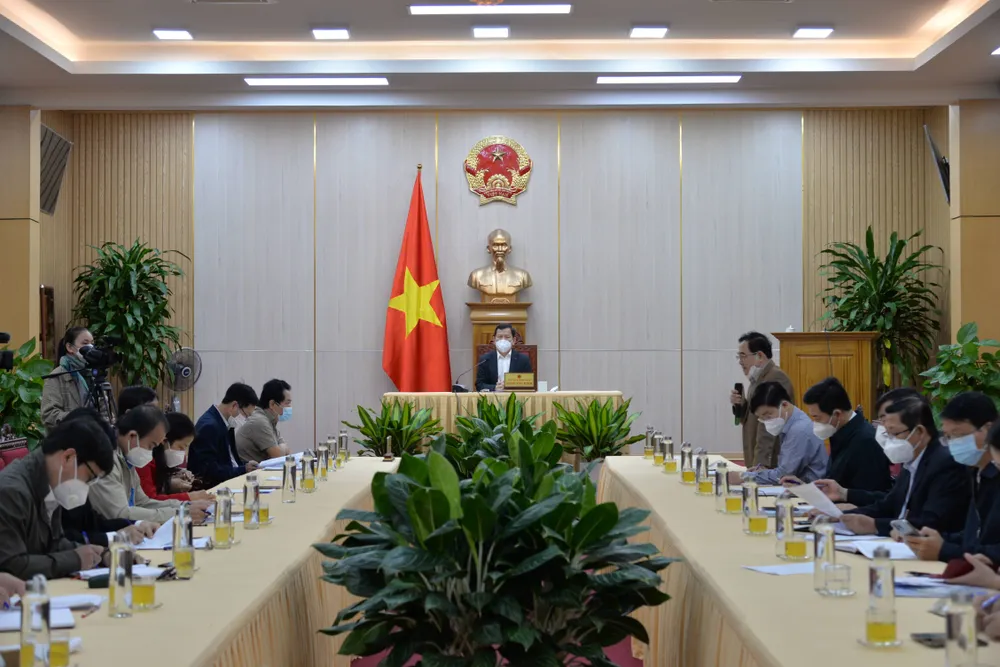 Quảng Ngãi: Có hơn 4.300 cán bộ, giáo viên, nhân viên trường học và học sinh bị F0 ảnh 2