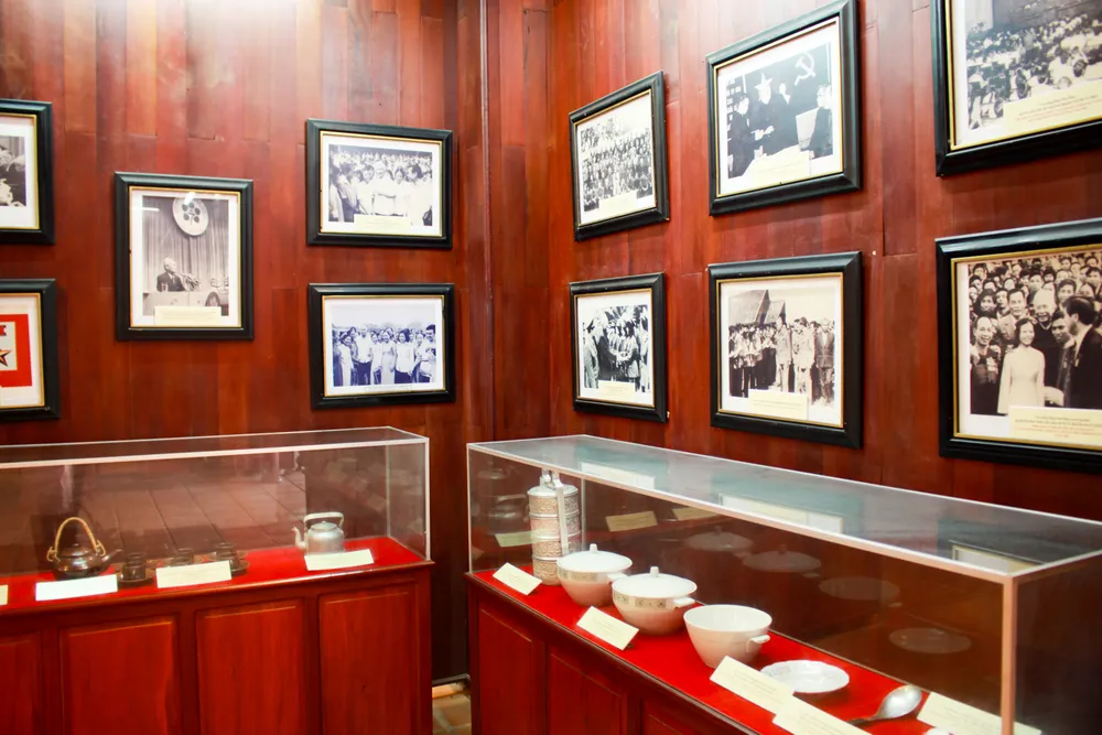 Dâng hương kỷ niệm 116 năm Ngày sinh cố Thủ tướng Phạm Văn Đồng ảnh 3