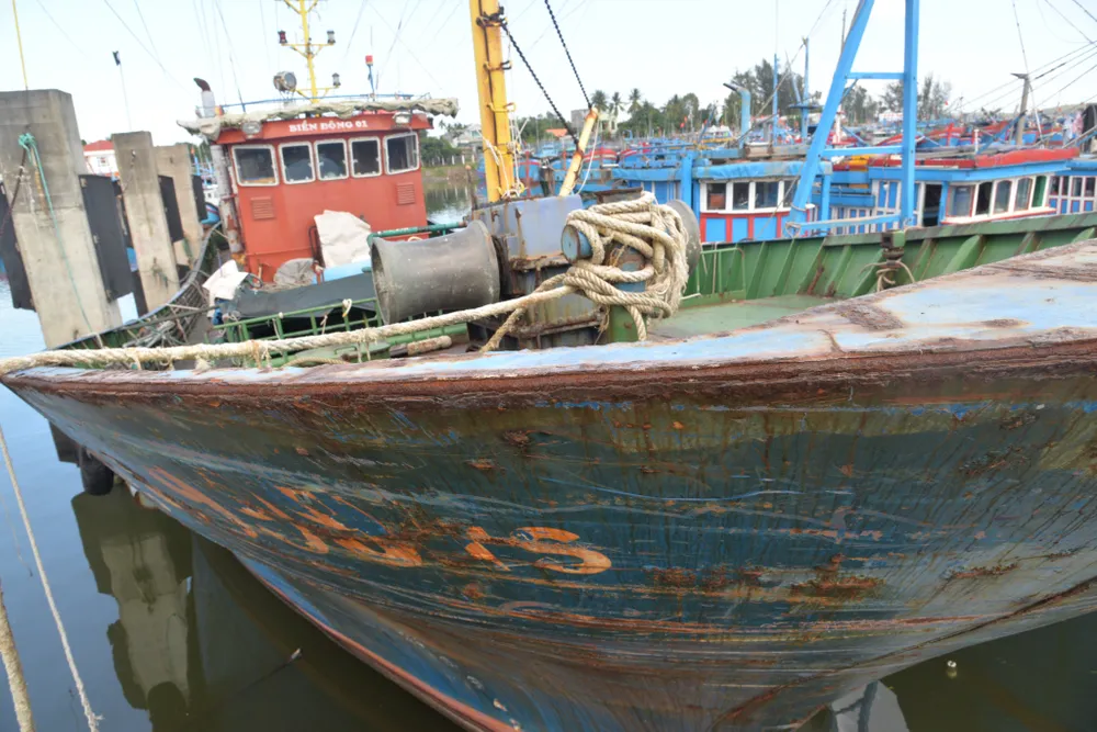 Quảng Ngãi: Tàu vỏ thép đầu tiên bị đem bán đấu giá thi hành án ảnh 1