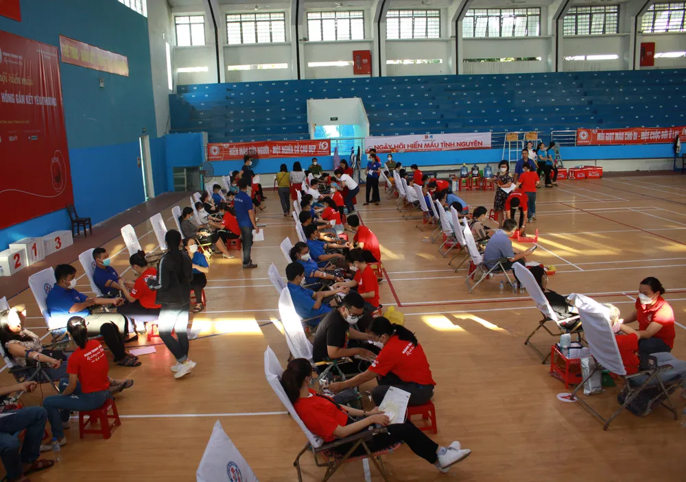 Quảng Ngãi: Ngày hội hiến máu và tôn vinh những người hiến máu tiêu biểu ảnh 8