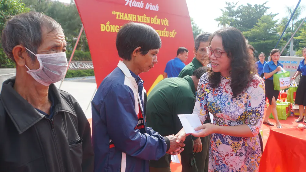 Quảng Ngãi: Phát động hành trình “Tôi yêu Tổ quốc tôi” năm 2022  ảnh 1