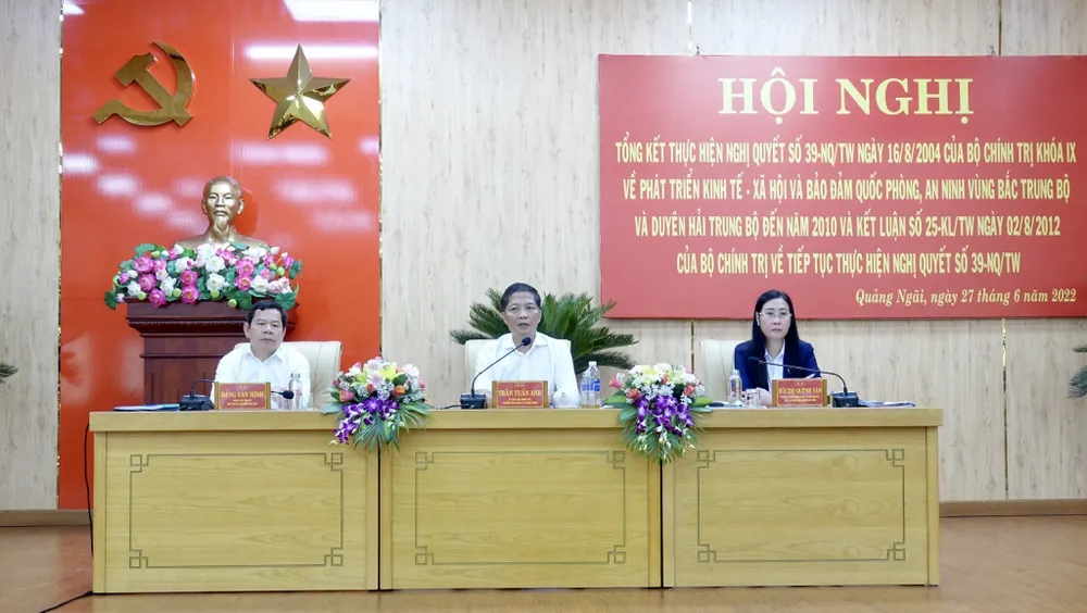 Quảng Ngãi phấn đấu đến năm 2025 trở thành tỉnh phát triển khá của miền Trung ảnh 1