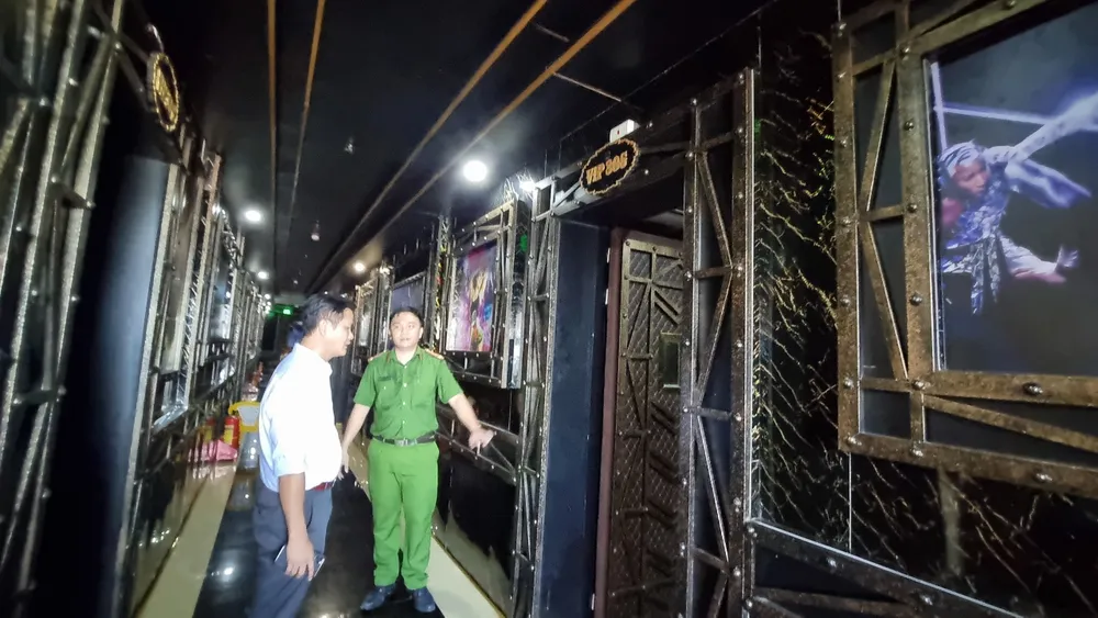 Quảng Ngãi: Yêu cầu 100% cơ sở kinh doanh dịch vụ karaoke phải có lối thoát nạn thứ 2  ảnh 2