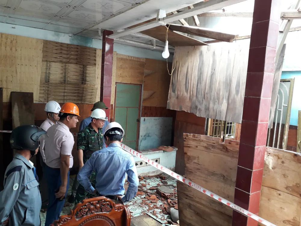 Quảng Ngãi khẩn trương khắc phục hậu quả ảnh hưởng bão số 4 ảnh 4