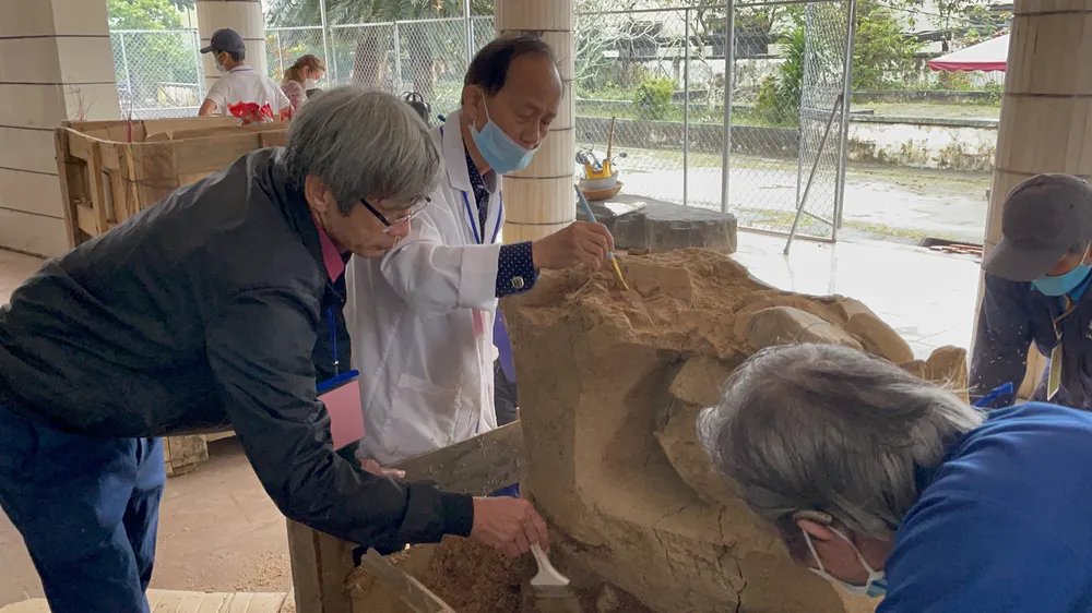 Những phát hiện mới về mộ chum ở hồ Nước Trong trong văn hóa Sa Huỳnh ảnh 9