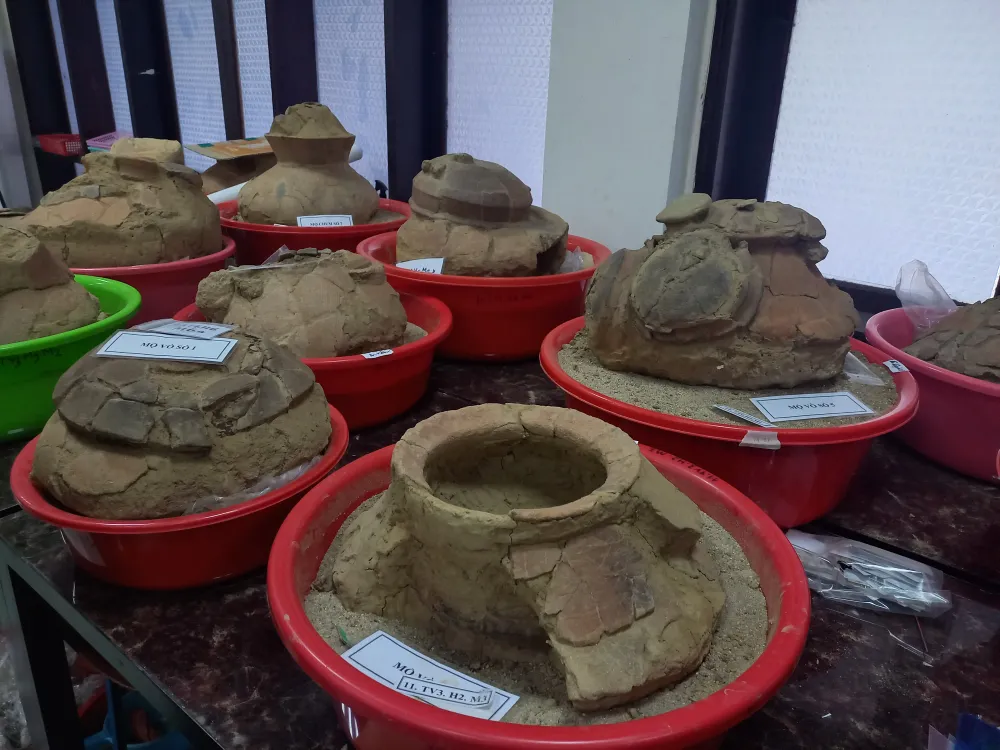 Những phát hiện mới về mộ chum ở hồ Nước Trong trong văn hóa Sa Huỳnh ảnh 14