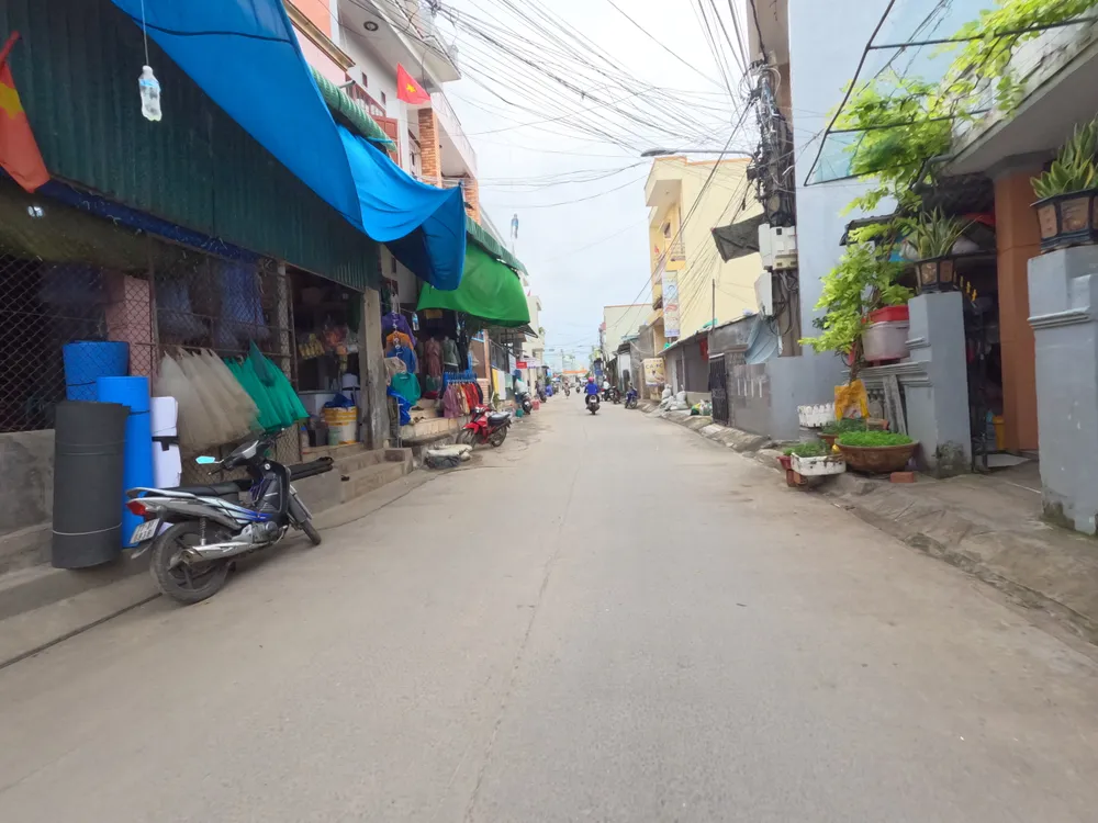 Quảng Ngãi: Vận tải biển ngưng do thời tiết xấu, huyện đảo Lý Sơn cô lập dài ngày ảnh 7