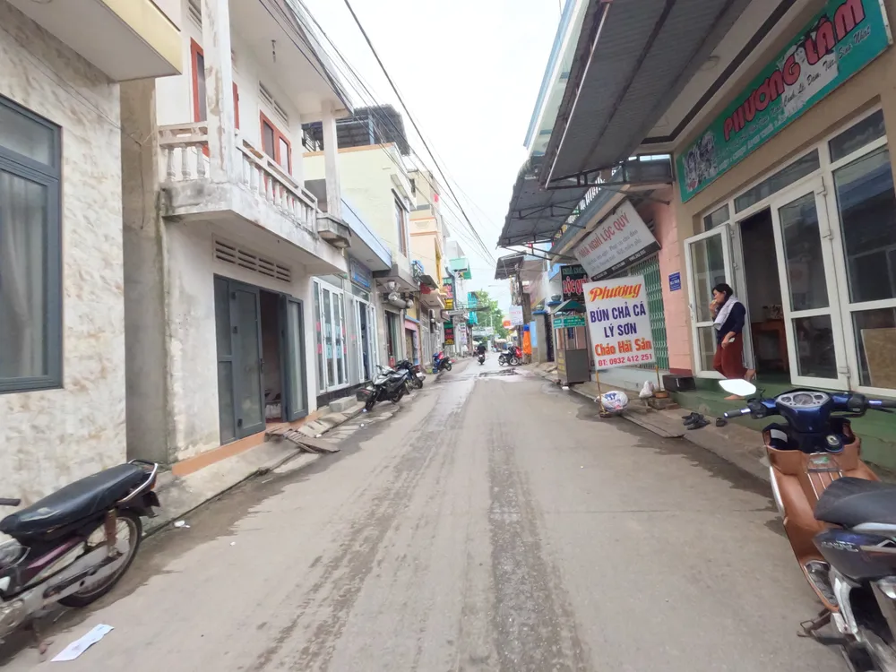 Quảng Ngãi: Vận tải biển ngưng do thời tiết xấu, huyện đảo Lý Sơn cô lập dài ngày ảnh 5