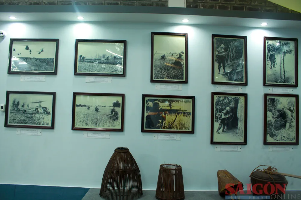 Các bức ảnh được trưng bày tại Khu chứng tích Sơn Mỹ của tác giả Ronald L. Haeberle. Ảnh: NGUYỄN TRANG Các bức ảnh được trưng bày tại Khu chứng tích Sơn Mỹ của tác giả Ronald L. Haeberle. Ảnh: NGUYỄN TRANG