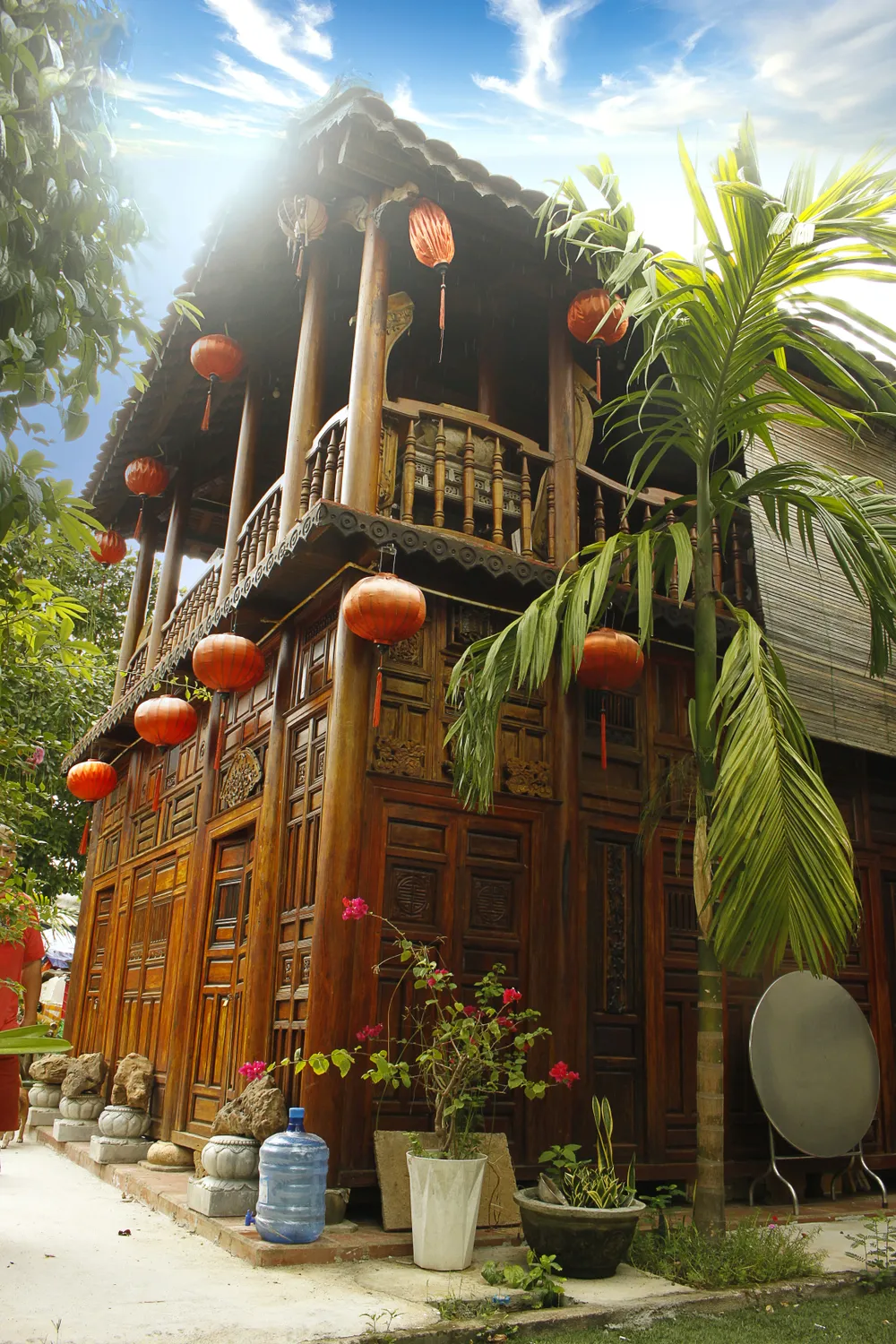 Đây là một nhà rường lầu độc đáo được giữ gìn đến ngày nay. Ảnh: NGUYỄN TRANG