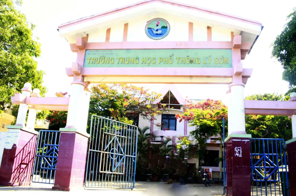 TPHCM: Thí sinh xã đảo Thạnh An vào đất liền chuẩn bị cho Kỳ thi tốt nghiệp THPT  ảnh 5