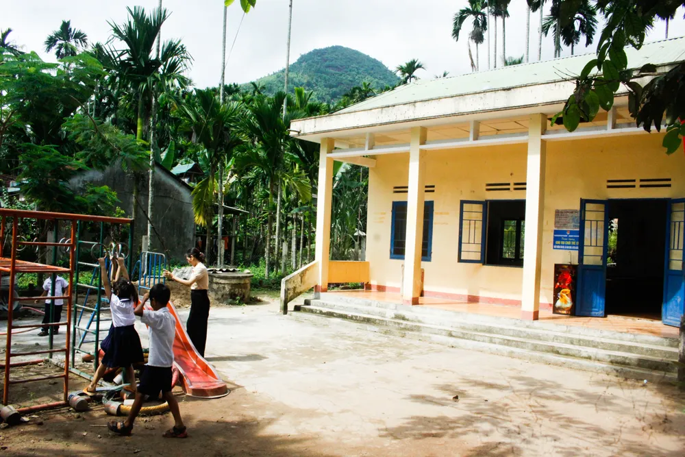 Điểm trường lẻ xóm Đèo chỉ có 1 lớp học, 1 cô giáo và 6 học sinh Ảnh: NGUYỄN TRANG