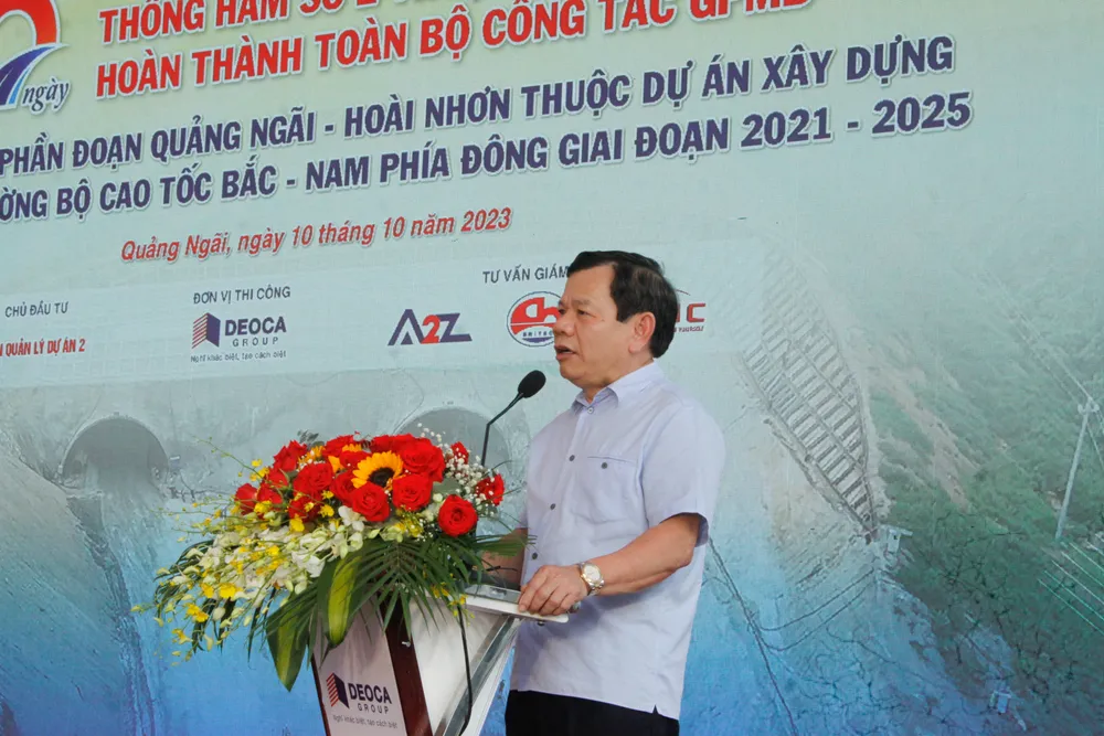 Ông Đặng Văn Minh, Chủ tịch UBND tỉnh Quảng Ngãi, phát biểu. Ảnh: NGUYỄN TRANG