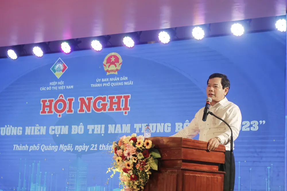 Ông Đặng Văn Minh, Chủ tịch UBND tỉnh Quảng Ngãi phát biểu tại hội nghị. Ảnh: NGUYỄN TRANG