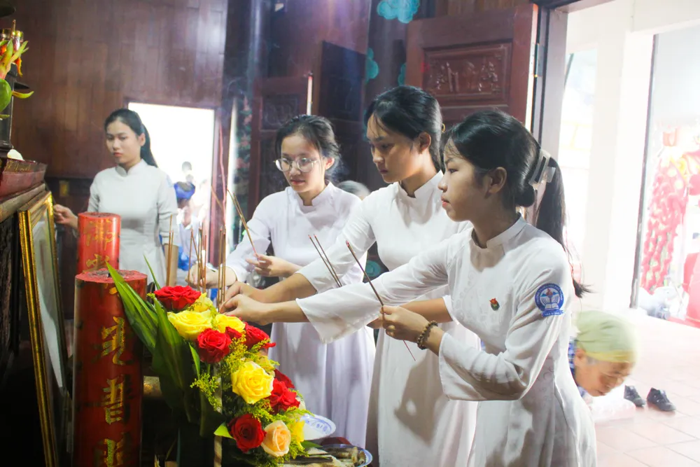 le hoi 1 (1 of 1).jpg