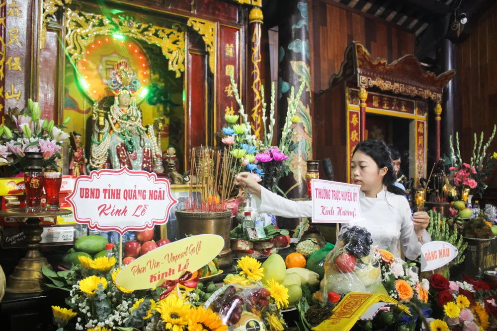 vieng huong (1 of 1).jpg