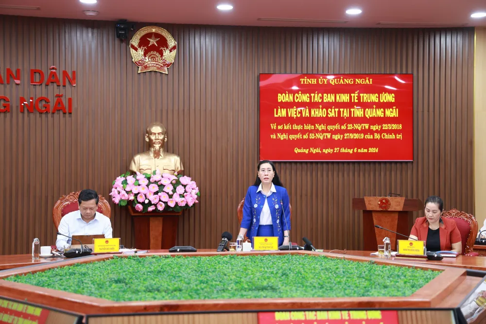 bí thư bùi thị quỳnh vân