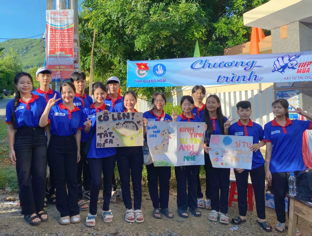 tiếp sức bằng tranh vẽ