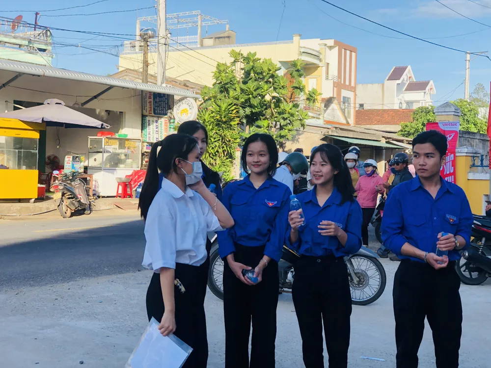 tiếp sức mùa thi điểm thi vạn tường