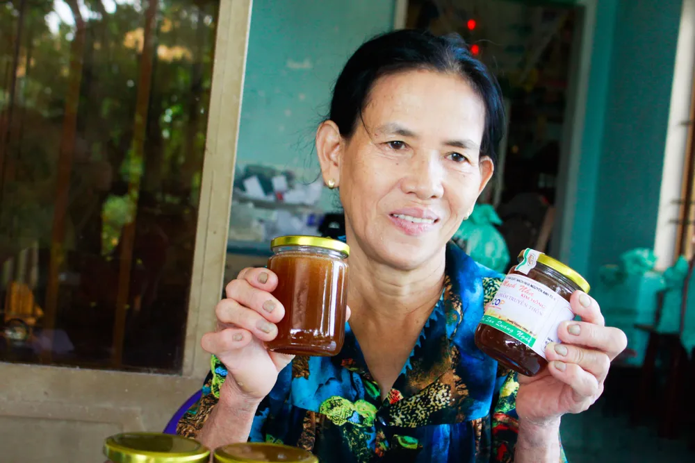 co hong  (1 of 1).jpg