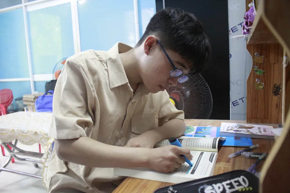 học sinh kỳ thi.jpg