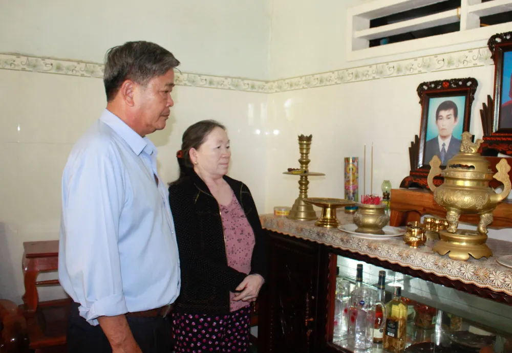 liet  si 2 (1 of 1).jpg