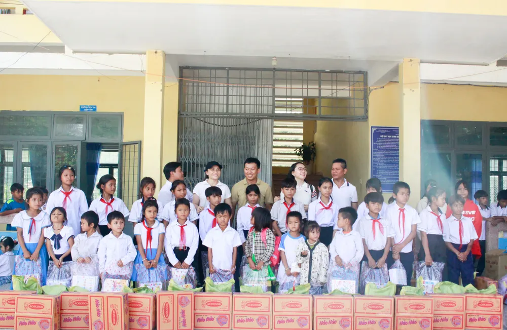 mien nui 7 (1 of 1).jpg