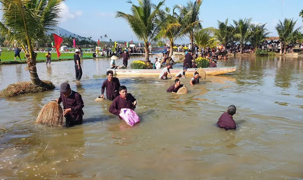 le hoi up nuom (3).jpg