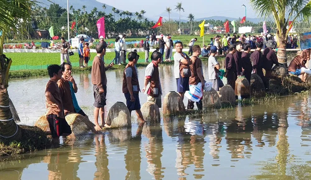 le hoi up nuom (6).jpg