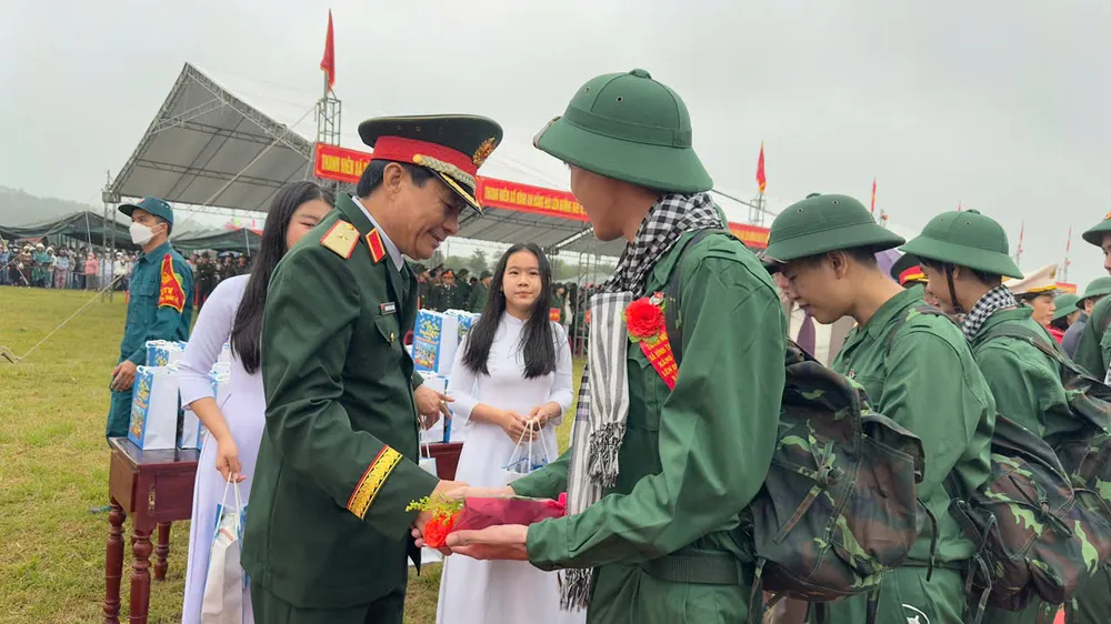 nhập ngũ bình sơn