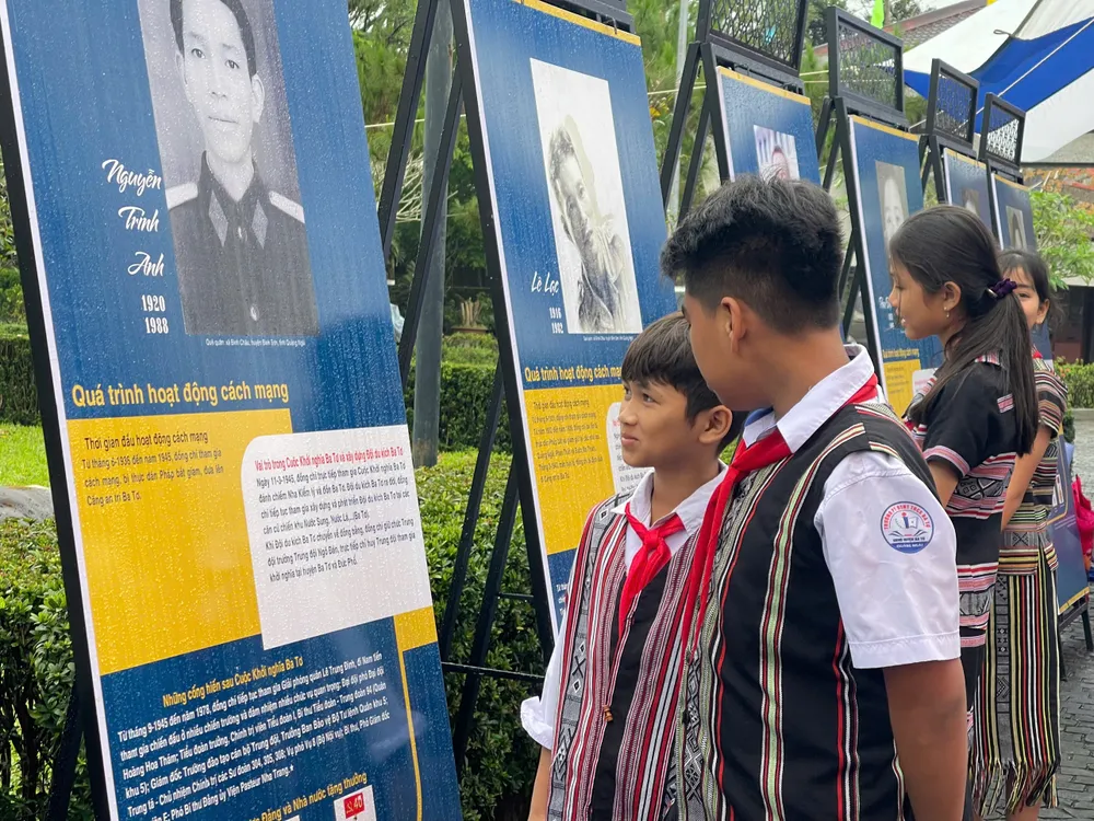 trien lam khoi nghia ba to (1).jpg