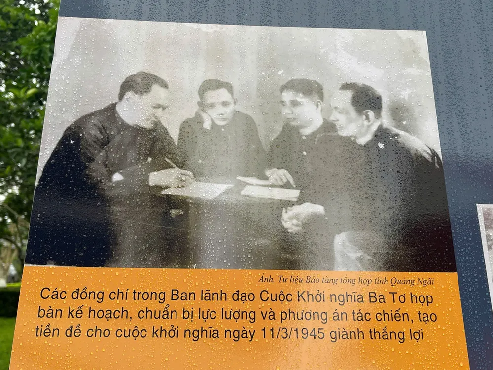 trien lam khoi nghia ba to (7).jpg